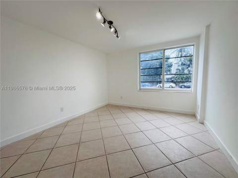 1150 Euclid Ave 104, Miami Beach FL - photo 16 of 26