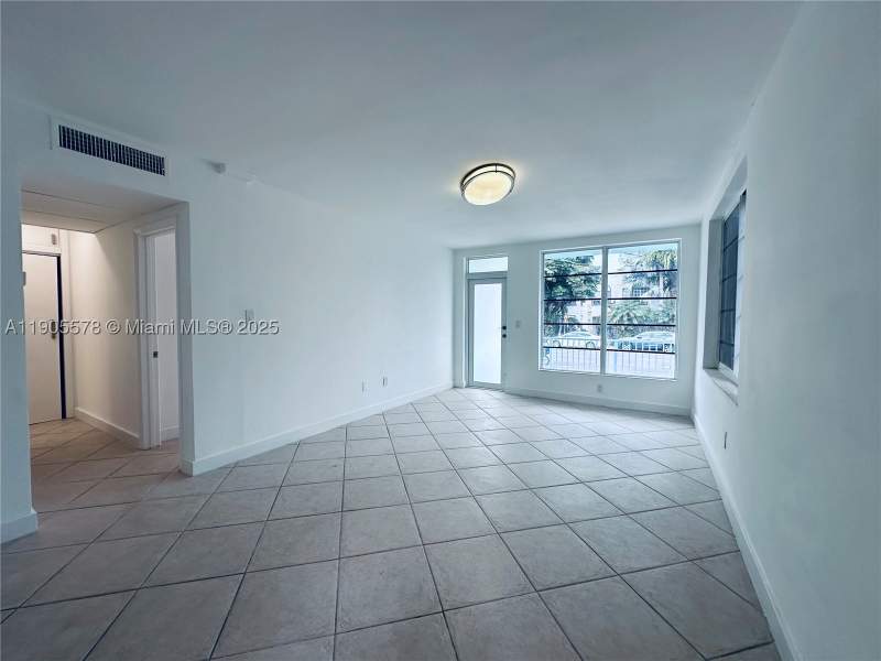 1 bedroom Condominium at 1150 Euclid Ave 104, Tower East Incorporated C, Miami Beach — photo 2