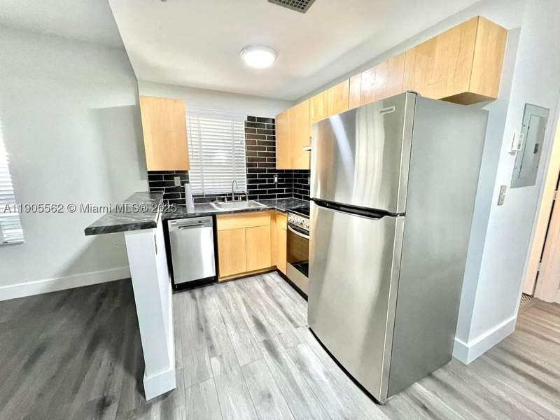 1 bedroom Condominium at 1542 Drexel Ave 107, The Ruskin Condo, Miami Beach — photo 2