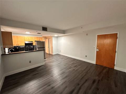 1542 Drexel Ave 107, Miami Beach FL - photo 6 of 22
