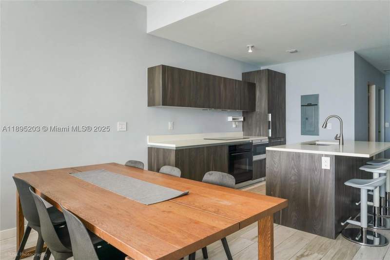 2 bedroom Condominium at 480 NE 31st St 4106, Gran Paraiso Condo, Miami — photo 4