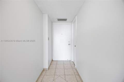 2750 NE 183rd St 2601, Aventura FL - photo 11 of 36
