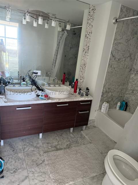 253 NE 2nd St 632, Miami FL - photo 8 of 24