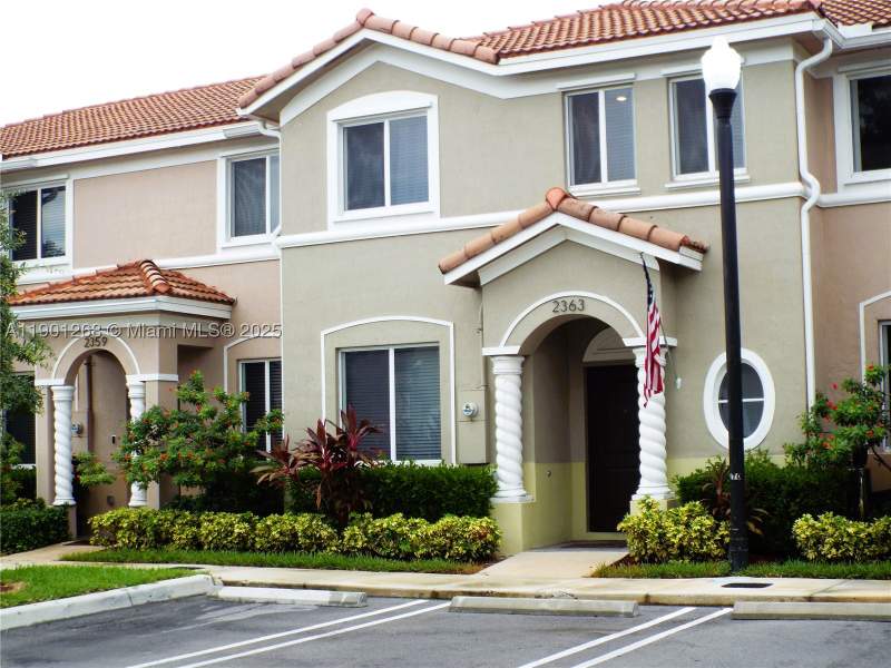 4 bedroom Townhouse at 2363 SE 11th St, Towns At Seascape, Homestead — photo 2