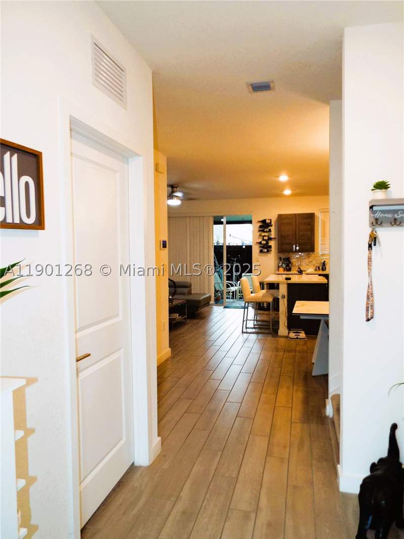 4 bedroom Townhouse at 2363 SE 11th St, Towns At Seascape, Homestead — photo 3