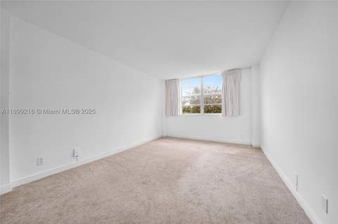 1455 N Treasure Dr 3K, North Bay Village FL - photo 16 of 32