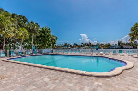 1455 N Treasure Dr 3K, North Bay Village FL - photo 24 of 32
