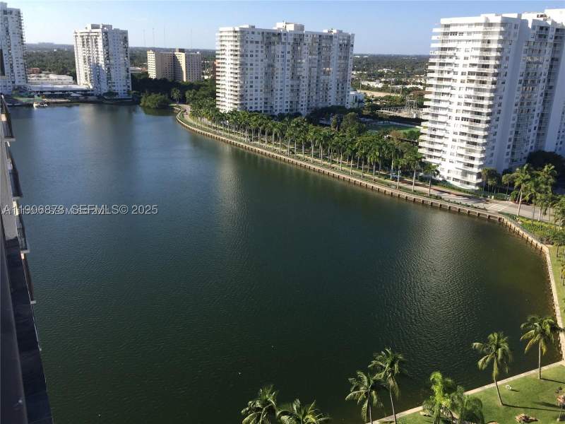 2 bedroom Condominium at 18151 NE 31st Ct 1912, The Clipper At Bisc Cove, Aventura — photo 2