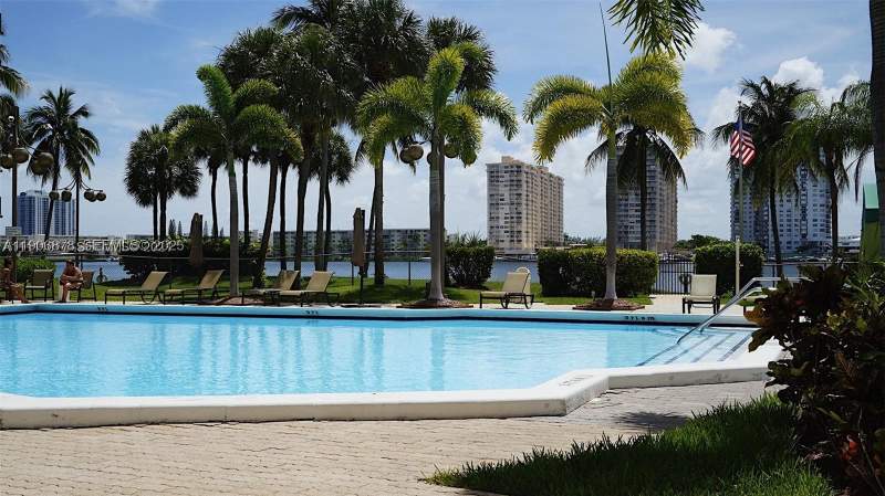 2 bedroom Condominium at 18151 NE 31st Ct 1912, The Clipper At Bisc Cove, Aventura — photo 3
