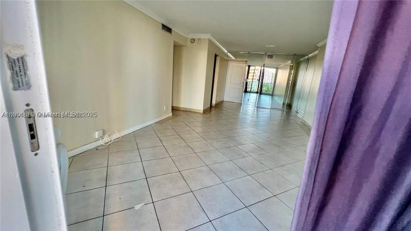 2 bedroom Condominium at 100 Bayview Dr 607, Arlen House East Condo, Sunny Isles Beach — photo 3