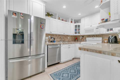 13715 SW 84th St F, Miami FL - photo 11 of 30