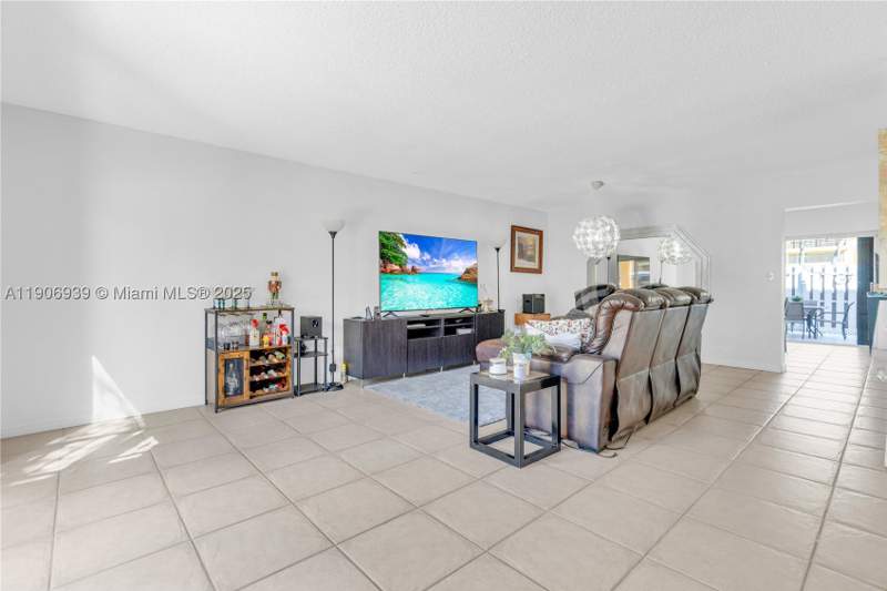 3 bedroom Townhouse at 13715 SW 84th St F, Taracoma Townhomes Condo, Miami — photo 4