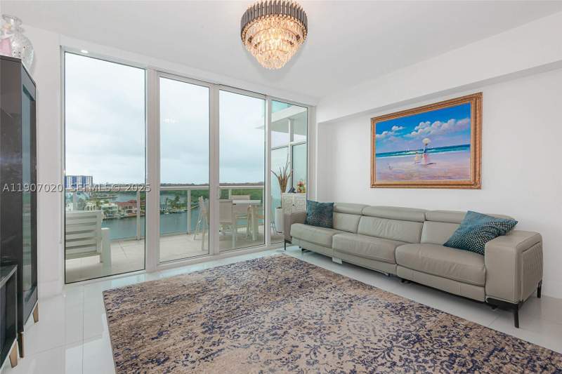 2 bedroom Condominium at 400 Sunny Isles Blvd 906, 400 Sunny Isles Condo Wes, Sunny Isles Beach — photo 2