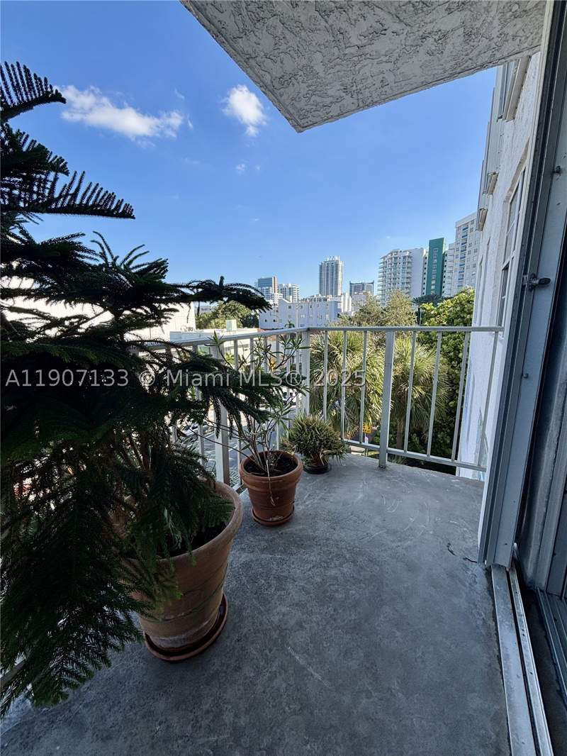 1 bedroom Condominium at 6801 Indian Creek Dr 402, Boston Plaza Condo, Miami Beach — photo 4