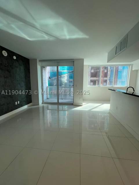 244 Biscayne Blvd 908, Miami FL - photo 19 of 42