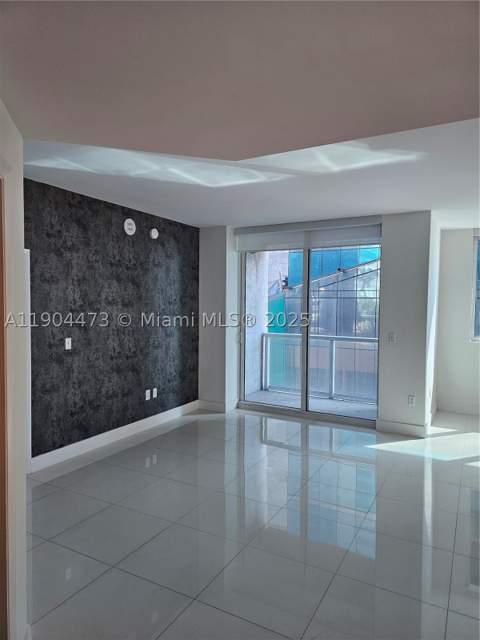244 Biscayne Blvd 908, Miami FL - photo 21 of 42