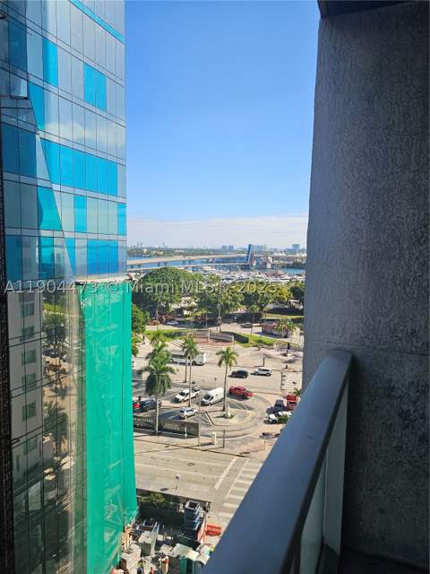 244 Biscayne Blvd 908, Miami FL - photo 23 of 42