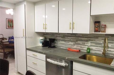 5005 Collins Ave 1523, Miami Beach FL - photo 10 of 22