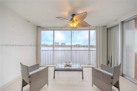 1660 NE 191st St 410-1, Miami FL - photo 12 of 29