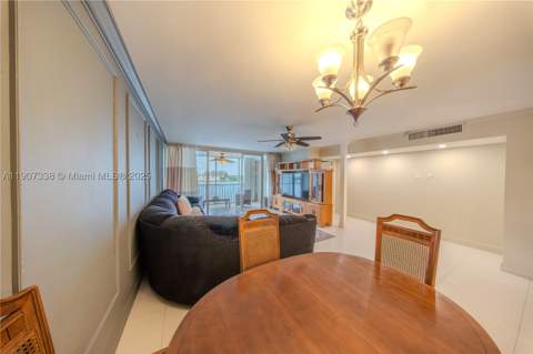 1660 NE 191st St 410-1, Miami FL - photo 6 of 29