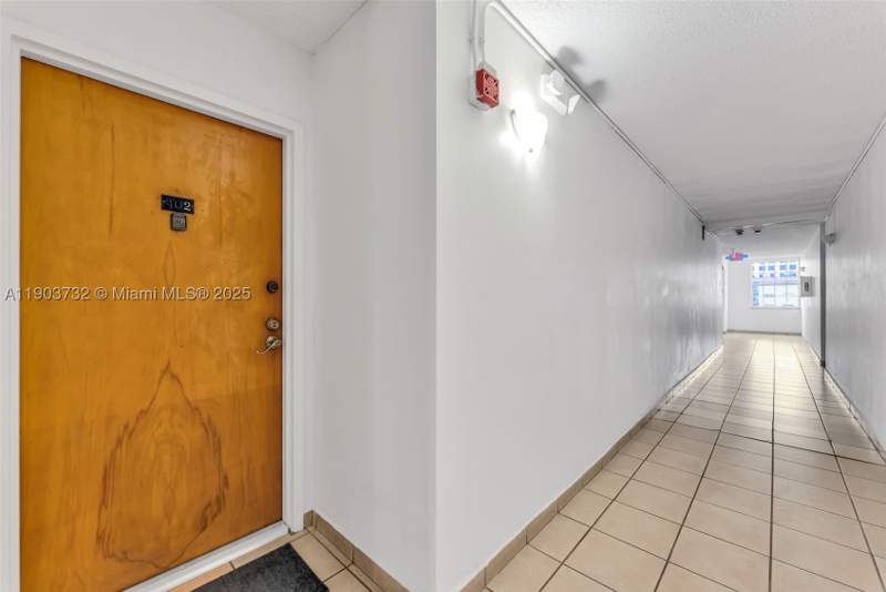2 bedroom Condominium at 3661 SW 9th Ter 402, Cordoba Condo, Miami — photo 2