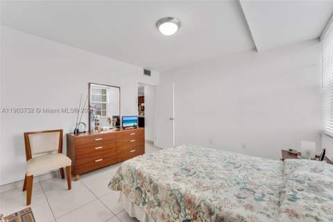 3661 SW 9th Ter 402, Miami FL - photo 9 of 15