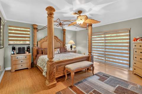 15010 Dunbarton Pl, Miami Lakes FL - photo 21 of 36