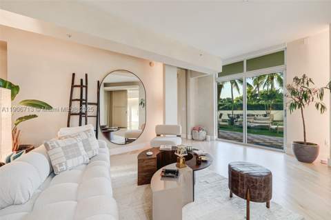 2001 Meridian Ave 307, Miami Beach FL - photo 7 of 25