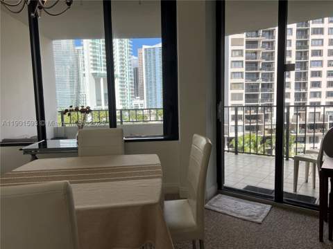 520 Brickell Key Dr A900, Miami FL - photo 13 of 58