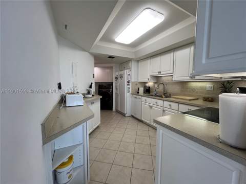 520 Brickell Key Dr A900, Miami FL - photo 15 of 58