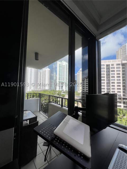 520 Brickell Key Dr A900, Miami FL - photo 17 of 58