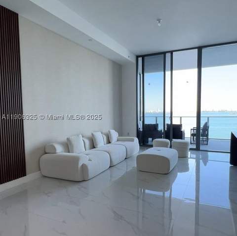 700 NE 24 203, Miami FL - photo 14 of 17