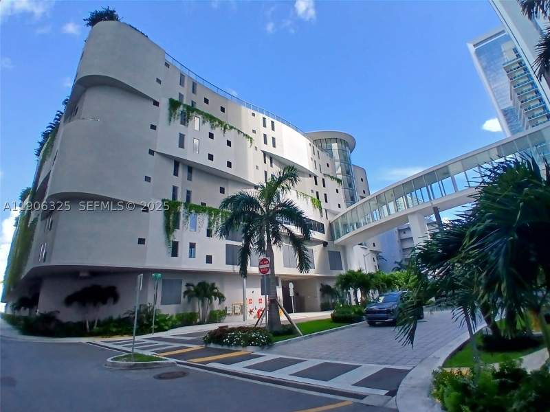 1 bedroom Condominium at 700 NE 24 203, Aria Reserve, Miami — photo 3
