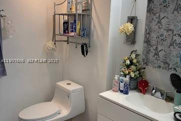 17600 NW 68th Ave B4002, Hialeah FL - photo 13 of 15