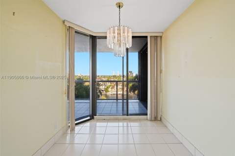 3598 Yacht Club Dr 602, Aventura FL - photo 15 of 29