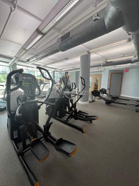 244 Biscayne Blvd 303, Miami FL - photo 7 of 10