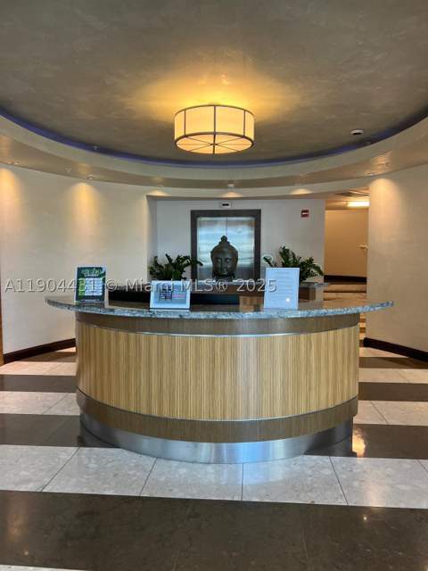 244 Biscayne Blvd 303, Miami FL - photo 9 of 10