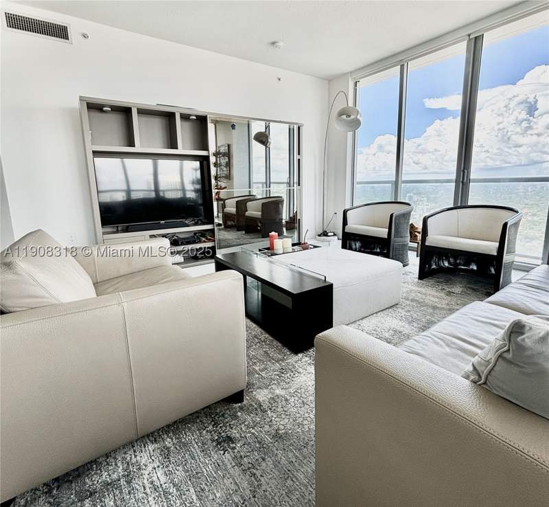 3 bedroom Condominium at 79 SW 12th St 4012-S, Axis On Brickell Cond, Miami — photo 4