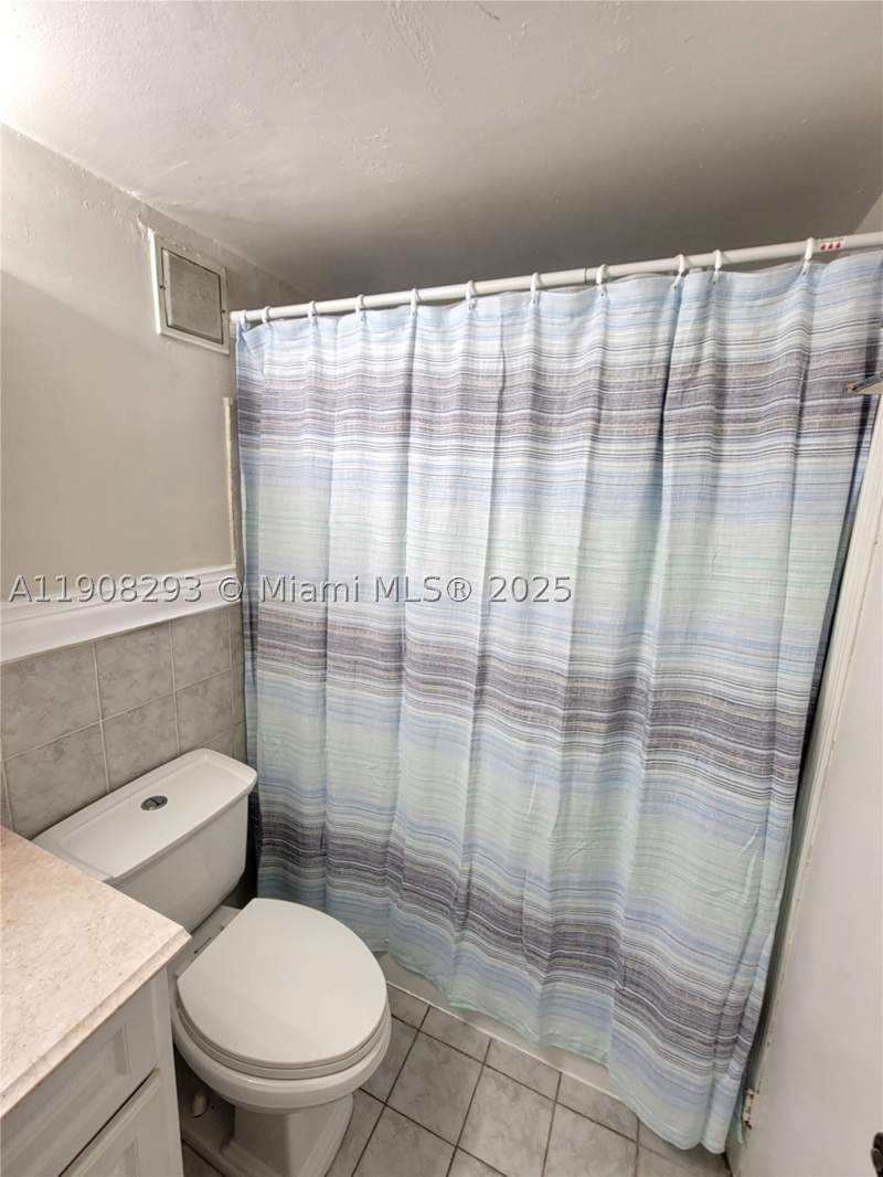 0 bedroom Condominium at 441 Collins Ave 12A, Southern Star Condo, Miami Beach — photo 5