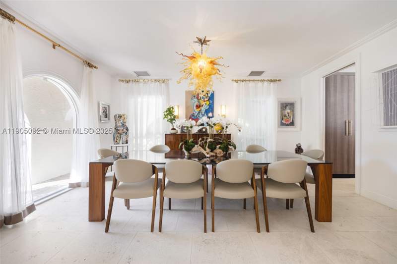 5 bedroom SingleFamilyResidence at 1233 102nd St, Bay Harbor Island, Bay Harbor Islands — photo 3
