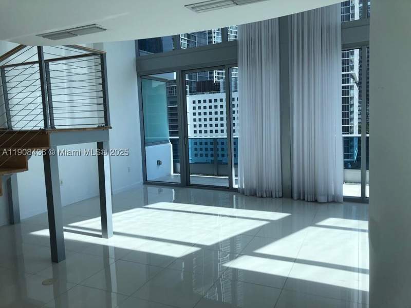 2 bedroom Condominium at 200 Biscayne Boulevard Way 902, Epic West Condo, Miami — photo 3