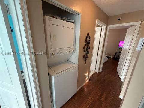 810 NE 212th Ter 2, Miami FL - photo 18 of 44