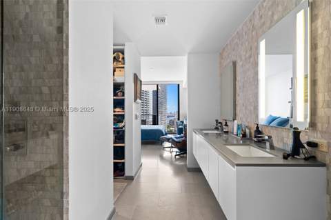 68 SE 6th St 2505, Miami FL - photo 12 of 18