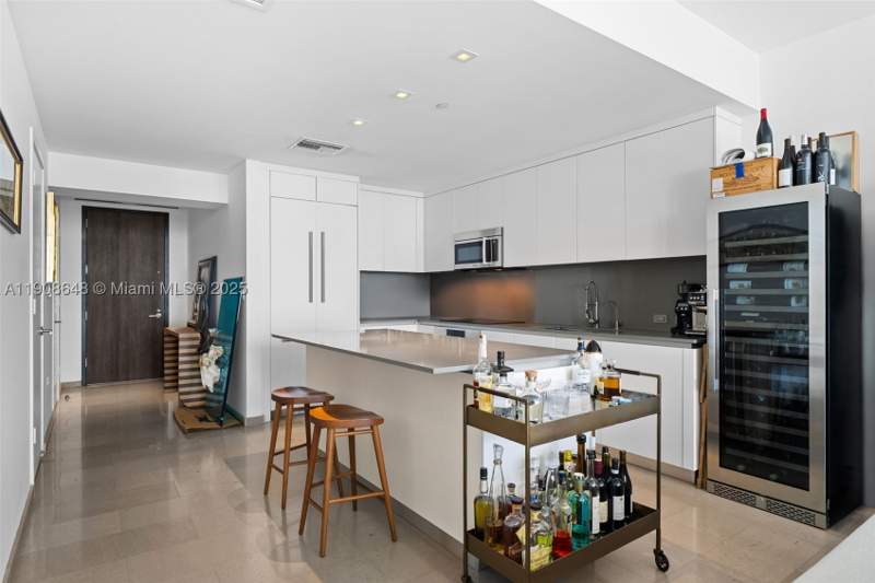 1 bedroom Condominium at 68 SE 6th St 2505, Reach Condo, Miami — photo 3