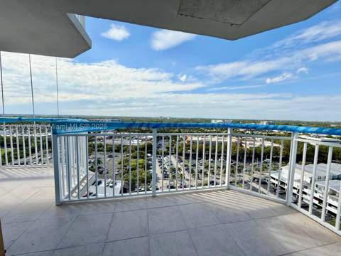 18051 Biscayne Blvd 1604, Aventura FL - photo 7 of 25