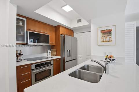 110 Washington Ave 2420, Miami Beach FL - photo 7 of 30