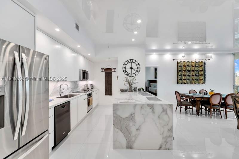 2 bedroom Condominium at 3131 NE 188th St 2-1004, The Atrium At Aventura, Aventura — photo 5