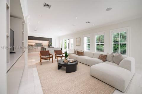 680 Destacada Ave, Coral Gables FL - photo 10 of 31