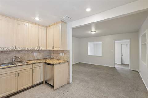 1213 NE 13th St, Fort Lauderdale FL - photo 8 of 31