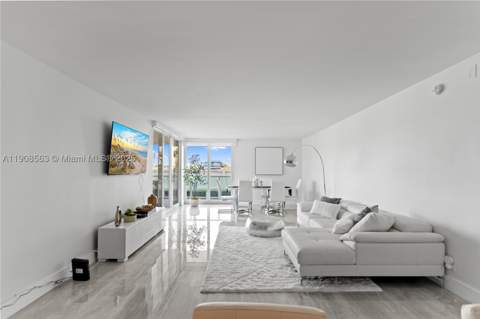 100 Bayview Dr 227, Sunny Isles Beach FL - photo 15 of 48